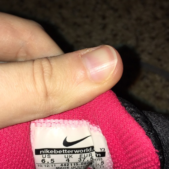 Nike - Picture 3 of 3